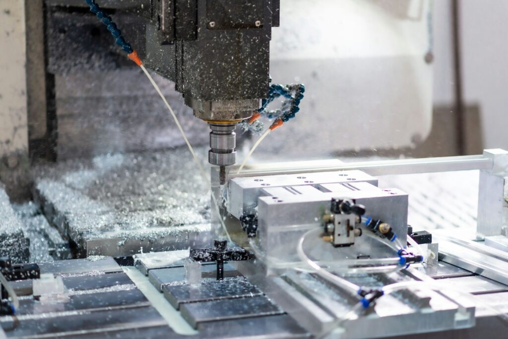 CNC-Bearbeitung mit Präzisionswerkzeug für mehrere Bearbeitungsschritte